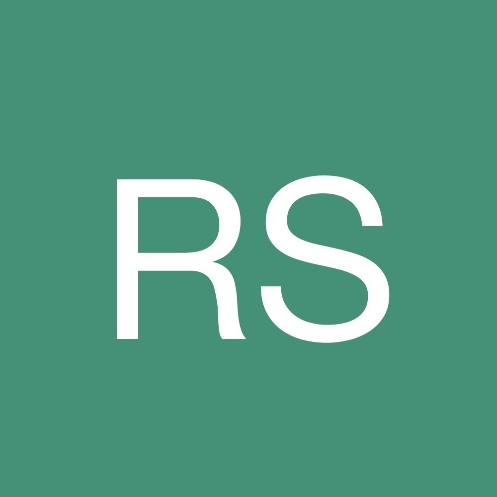 Meet your Posher, Chloe